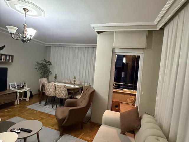 BAĞCILAR KİRAZLI METRO YAKINI GENİŞ 2+1 SATILIK DAİRE