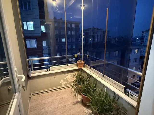 BAĞCILAR KİRAZLI METRO YAKINI GENİŞ 2+1 SATILIK DAİRE