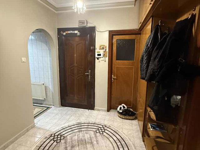 BAĞCILAR KİRAZLI METRO YAKINI GENİŞ 2+1 SATILIK DAİRE