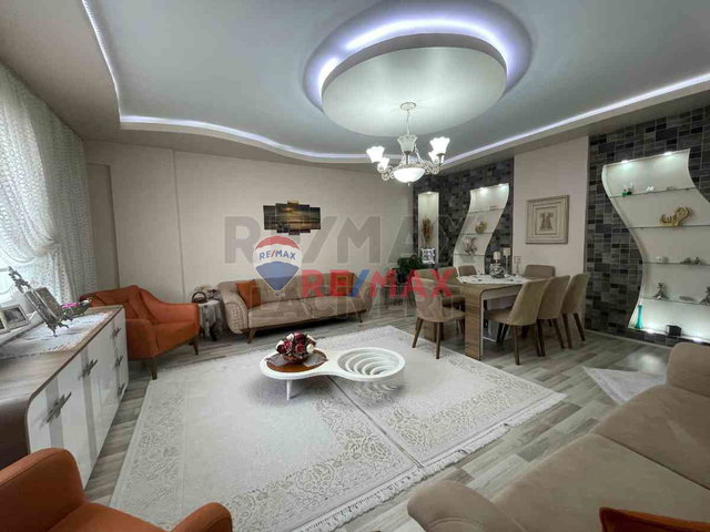 RE/MAX LACİVERT'TEN YILDIZKENT'TE KİRALIK 3+1 DAİRE