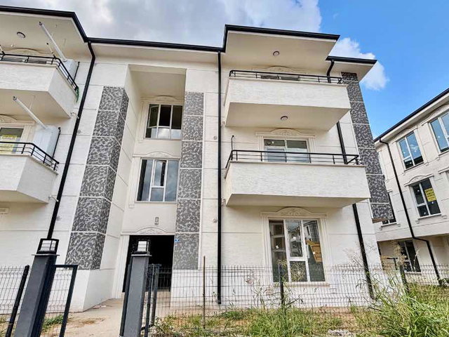 ARİFİYE HASTANE YAKINI GİRİŞ KAT 2+1 DAİRE
