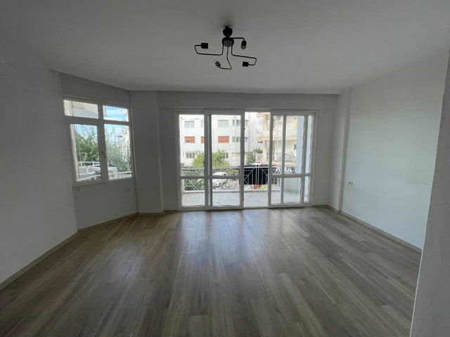 KUŞADASI MARİNA'DA 2+1 KİRALIK DAİRE | BALKONLU, BOŞ, EŞYASIZ