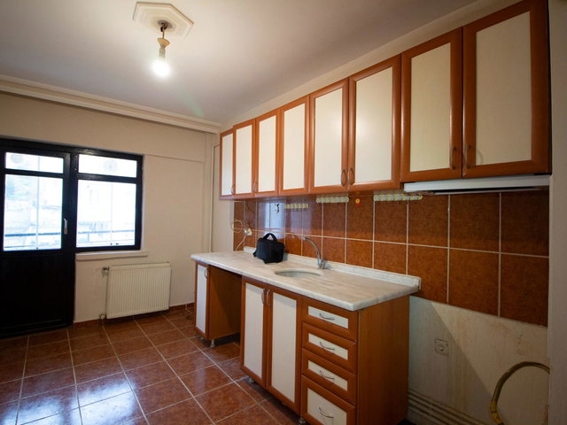 BİRLİK MAHALLESI 3+1  KİRALIK DAİRE / REMAX ENBATI