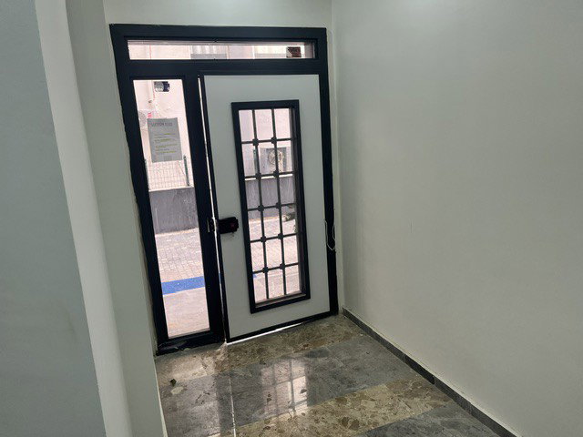 ALTINOVA ORTA MAHALLE DE SIFIR -KATTA 1+1 YATIRIMLIK FIRSAT DAİRE
