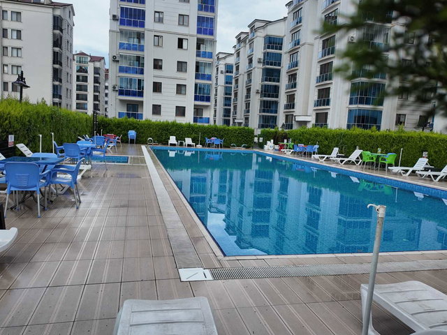 KÖKSALKENT’TE HAVUZLU SİTEDE 145 M² GENİŞ 3+1 KİRALIK DAİRE