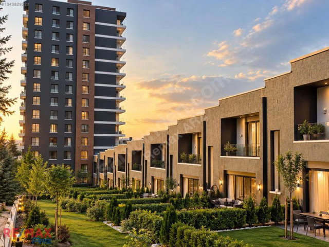 ÇAKIRLAR SITE İÇERISINDE SATILIK VILLA...