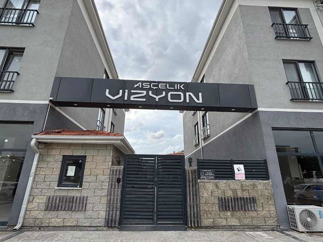 ADAPAZARI TEPEKUM VİZYON SİTESİNDE 96 M² GENİŞ VE FERAH 2+1