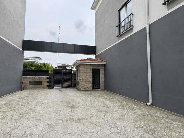 ADAPAZARI TEPEKUM VİZYON SİTESİNDE 96 M² GENİŞ VE FERAH 2+1