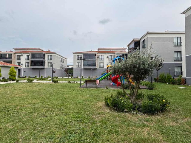 ADAPAZARI TEPEKUM VİZYON SİTESİNDE 96 M² GENİŞ VE FERAH 2+1