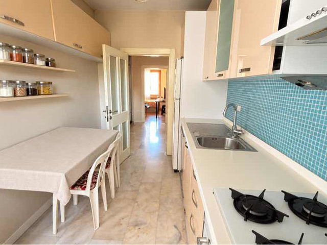 KADIKÖY KIZILTOPRAK’TA MARMARAYA YAKIN 5.KATTA 3+1 SATILIK DAİRE