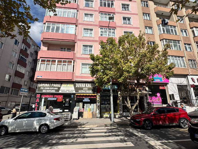 ÇORLU REŞADİYE’DE ATATÜRK BULVARI ÜZERİ 2+1 | BALKONLU | ARA KAT | BOŞ
