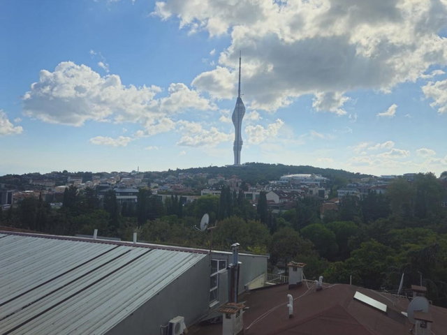 ÜSKÜDAR KISIKLI 'DA KİRALIK DAİRE ÇAMLICA MANZARALI 3+1 NET 165 M2