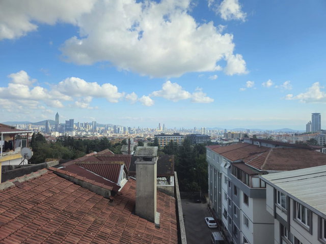 ÜSKÜDAR KISIKLI 'DA KİRALIK DAİRE ÇAMLICA MANZARALI 3+1 NET 165 M2