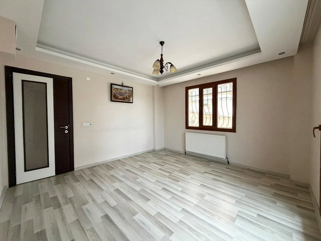 RE/MAX İNCİ'DEN KARESİ 2.SAKARYA MAH. SATILIK 3+1 EBEYEVN BANYOLU DAİRE