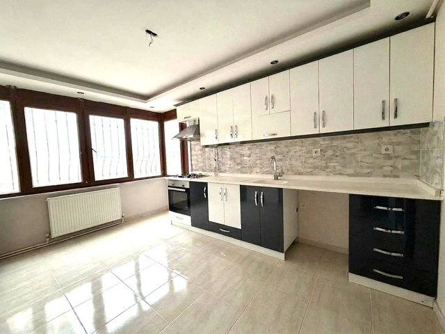 RE/MAX İNCİ'DEN KARESİ 2.SAKARYA MAH. SATILIK 3+1 EBEYEVN BANYOLU DAİRE