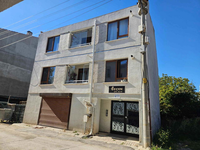REMAX MOD'DAN SAZOVA MAH. KAPALI OTOPARKLI SATILIK GENİŞ 1+1