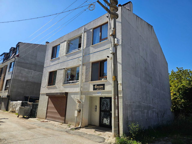 REMAX MOD'DAN SAZOVA MAH. KAPALI OTOPARKLI SATILIK GENİŞ 1+1