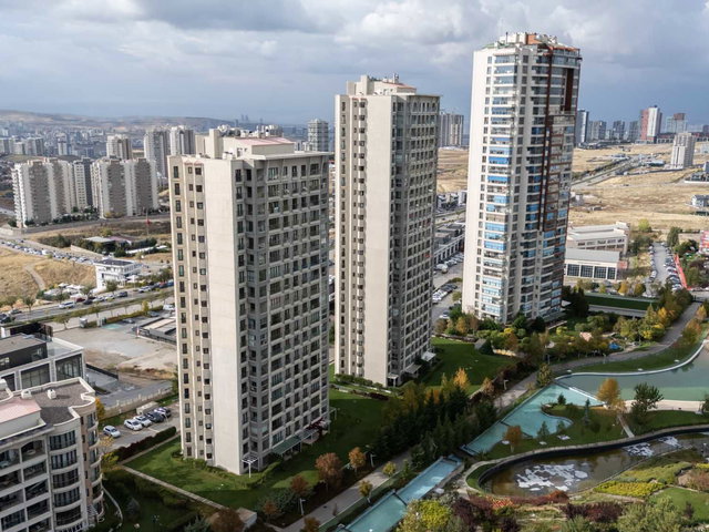 SİNPAŞ İNCEK LİFE’TA 13. KAT HAVUZ PEYZAJ MANZARALI SATILIK 1+1