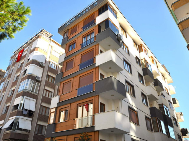 MALTEPE BAĞLARBAŞINDA YENİ BİNADA BAHÇE TERAS KULLANIMLI LÜKS 2+1 DAIRE