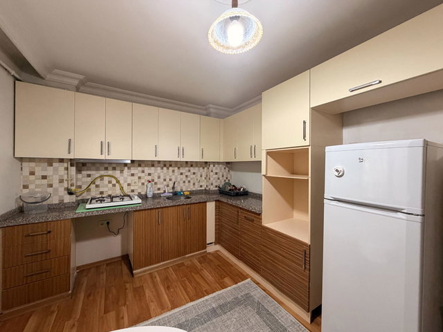 ÜSKÜDAR BULGURLU METROYA YÜRÜME MESAFESİNDE 2+1 KİRALIK DAİRE