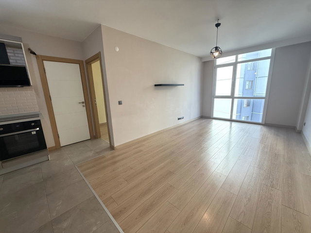 ÖZYEĞİN'E KOMŞU ÇEKMEKÖY NEW NİŞANTEPE SİTESİ 1+1 KİRALIK BOŞ