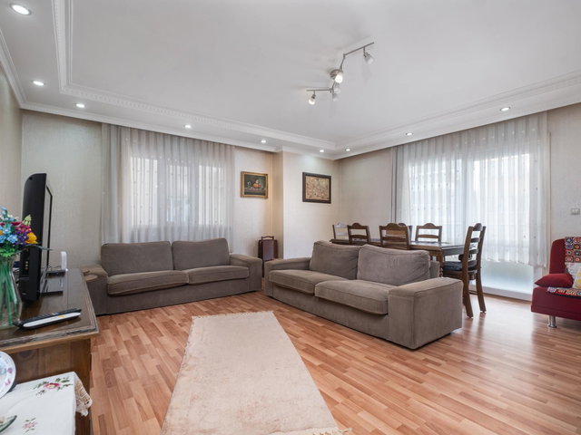REMAX AREA DAN ALTINŞEHIR MERKEZI KONUMDA SATILIK 3+1 DAIRE