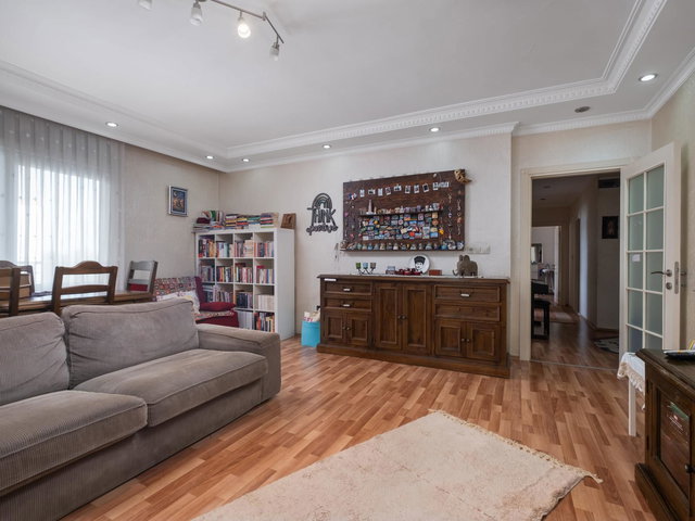 REMAX AREA DAN ALTINŞEHIR MERKEZI KONUMDA SATILIK 3+1 DAIRE