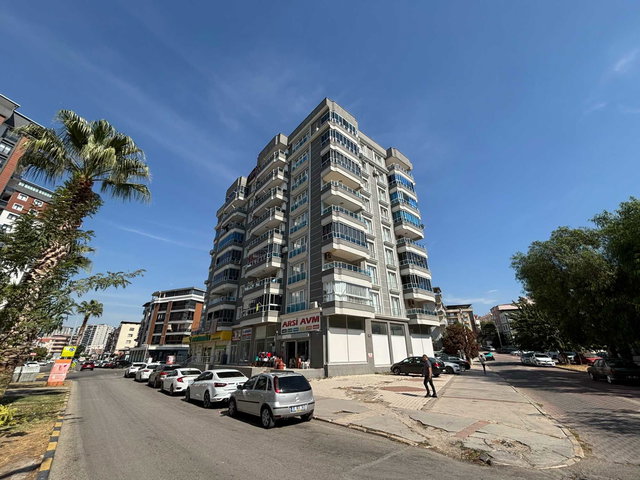 MENEMEN UĞUR MUMCU MAHALLESINDE 145 M2 SATILIK 3+1 DAİRE FINANSMAN KURULUŞLARINA UYGUN
