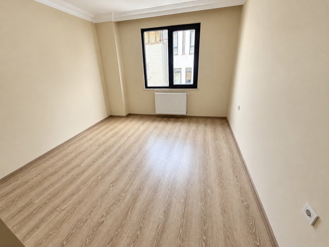 HASKÖY SAHİLDE YENİ BİNADA SATILIK 2+1 DAİRE