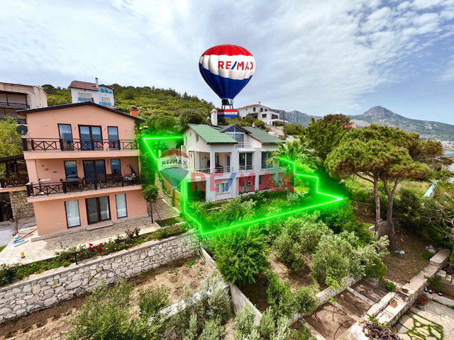 İNCIRLIKOY'DA PANORAMIK DENIZ MANZARALI TAM MÜSTAKIL VILLA