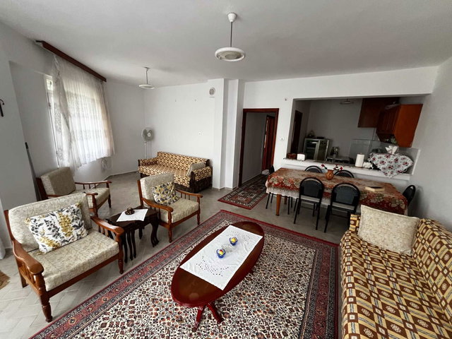 AYVALIK KÜÇÜKKÖY SARIMSAKLI'DA SATILIK DENİZE YAKIN 2+1 DAİRE
