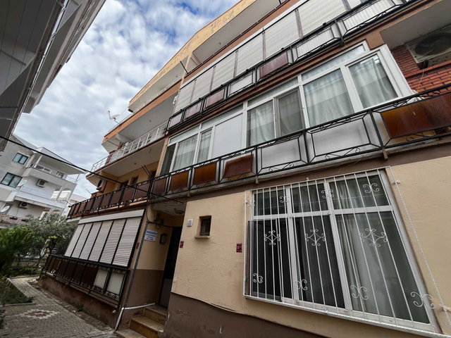 AYVALIK KÜÇÜKKÖY SARIMSAKLI'DA SATILIK DENİZE YAKIN 2+1 DAİRE
