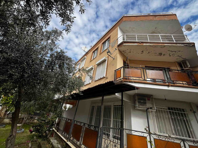AYVALIK KÜÇÜKKÖY SARIMSAKLI'DA SATILIK DENİZE YAKIN 2+1 DAİRE