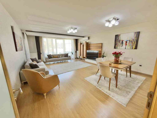 AVCILAR’DA SİTE İÇİNDE 5+1 | 275 M² NET | 4. KAT (SON KAT) | DOĞU-GÜNEY CEPHE