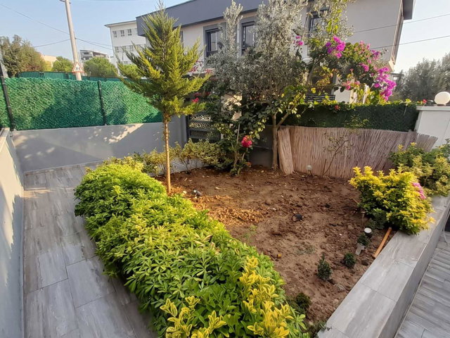BORNOVADA TERASLI 3+1 SATILIK VİLLA