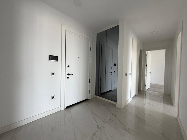 BÜYÜKÇEKMECE’DE SİTE İÇİNDE 2020 YAPIMI, 2+1 130 M², 2 BANYOLU SATILIK DAİRE