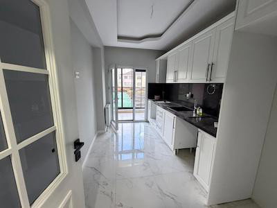 SULTANBEYLİ MERKEZDE KİRALIK 3+1 MASRAFSIZ TERASLI GENİŞ DAİRE
