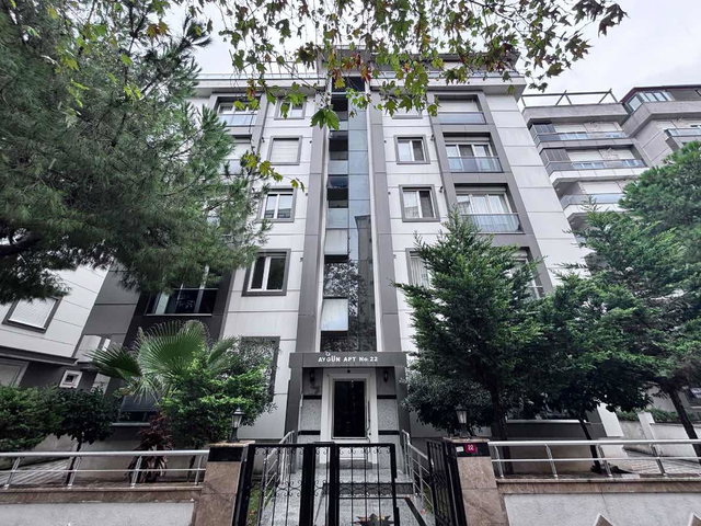 MERKEZİ KONUM MARMARAYA ÇOK YAKIN 84 M2 NET SATILIK 2+1 DAİRE