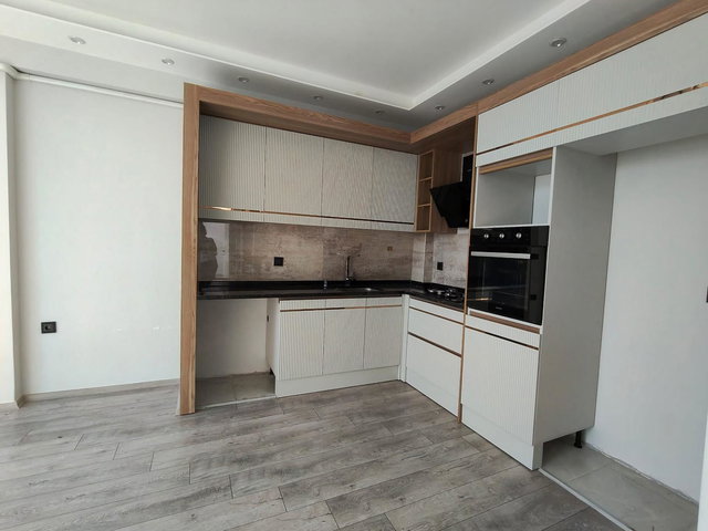 REMAX TOROS'TAN MEZİTLİ AKDENİZ MAH’DE DOĞALGAZLI KİRALIK LÜKS 2+1