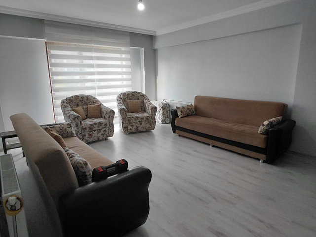 GÜNLÜK İHTİYAÇLARIN MERKEZİNDE, OKUL KARŞISI KİRALIK 3+1 DAİRE