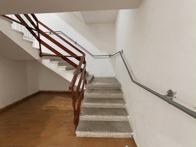 İZMIT PLAJ YOLU CUMHURIYET SITESI’NDE SATILIK 3 + 1 DAIRE