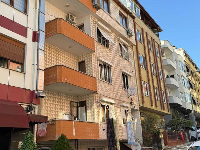 KÜÇÜK ÇAMLICA EMAAR AVM YE YÜRÜME MESAFESİNDE KİRALIK 3+1 DAİRE.