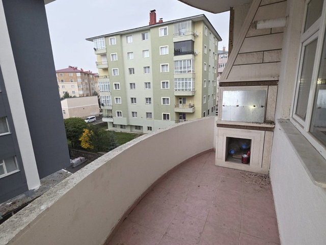 REMAX İLKE'DEN YILDIZKENT ŞEHİR HAST. YAKINI 4+1 KİRALIK DAİRE
