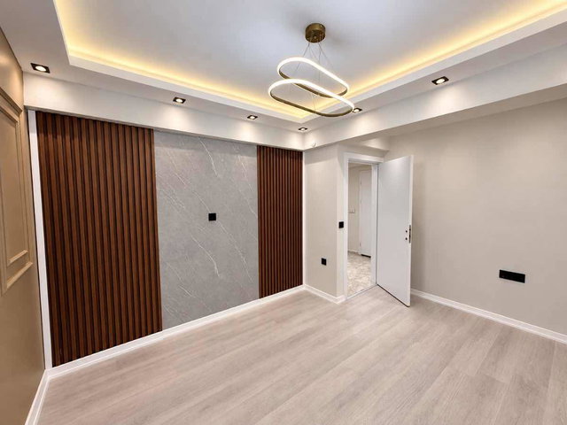 KIRAÇ NECMETTİN ERBAKAN PARK METROBÜSE YAKIN BAHÇELİ 2+1 DAİRE