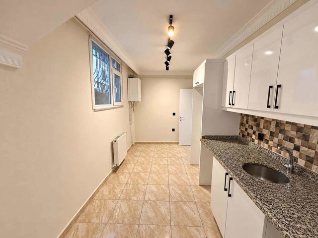 KIRAÇ NECMETTİN ERBAKAN PARK METROBÜSE YAKIN BAHÇELİ 2+1 DAİRE