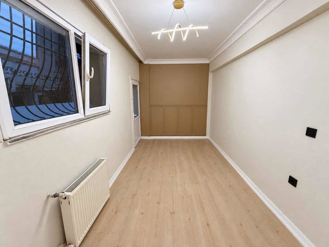 KIRAÇ NECMETTİN ERBAKAN PARK METROBÜSE YAKIN BAHÇELİ 2+1 DAİRE