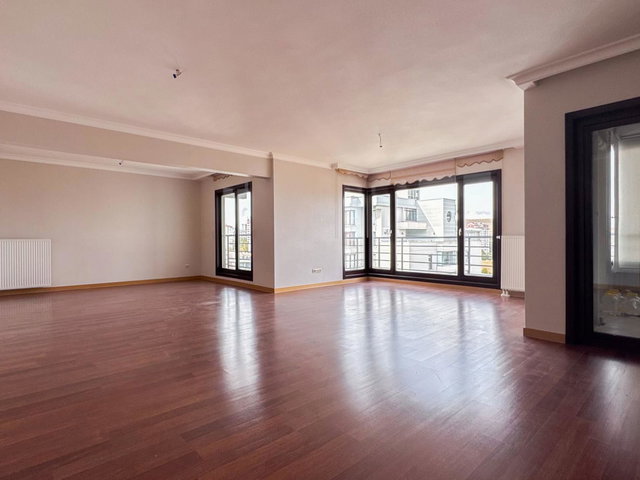 BESA KARİNA'DA 15. KAT 3 CEPHELİ 5+1 LÜKS DAİRE