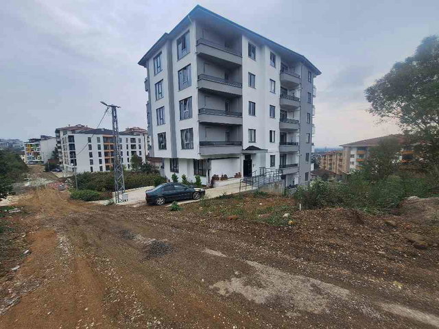 REMAX DIA'DAN DÜZCE ÜNIVERSİTEDE SATILIK 1+1 İSKANLI DAİRE
