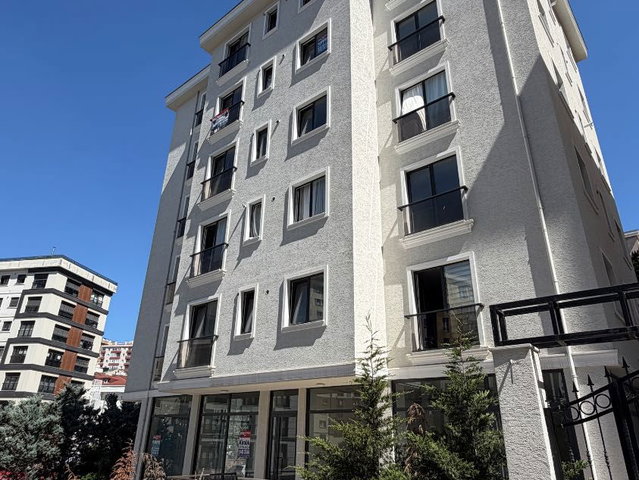 FİNANS MERKEZİ VE ATAŞAHİRE KOMŞU KAPANMAZ MANZARALI 1+1