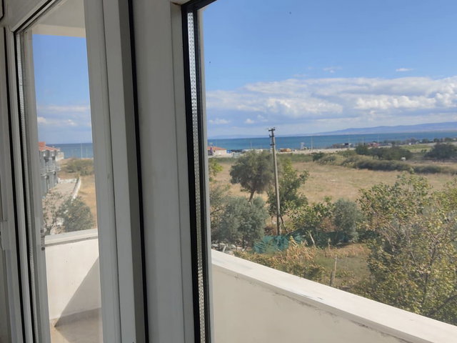 KARABİGA'DA DENİZ MANZARALI, BAHÇE KULLANIMLI KİRALIK DAİRE...
